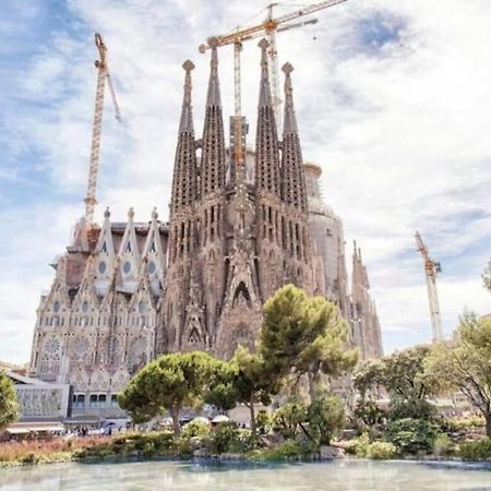 Oasis Sagrada Familia Daire Barselona Dış mekan fotoğraf